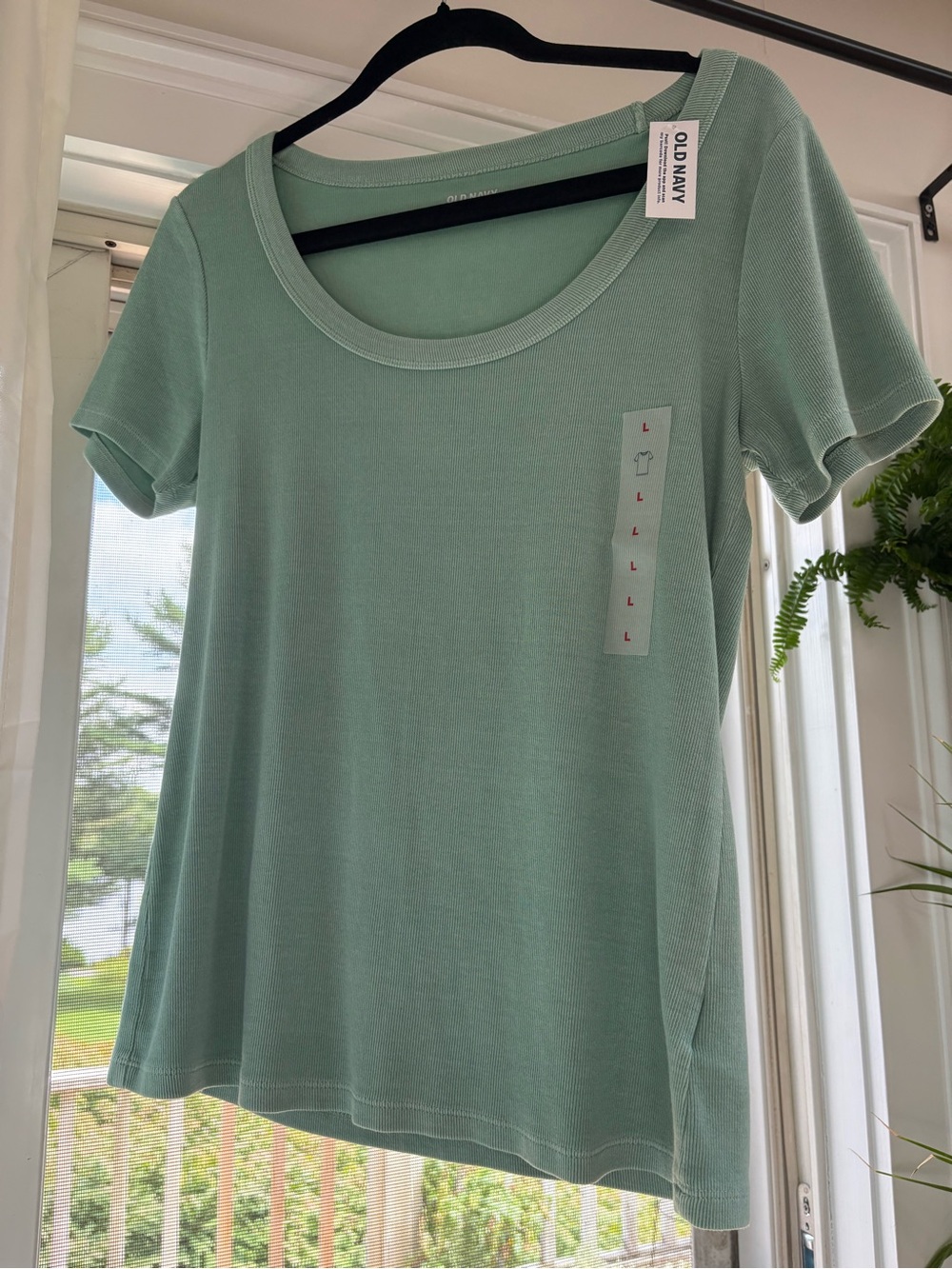 Old Navy ribbed seafoam green tee